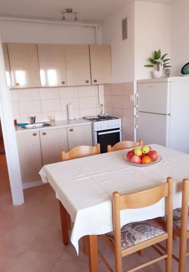 Апартаменти Nada 5 - Apartman S Pogledom Na More Пула Екстер'єр фото
