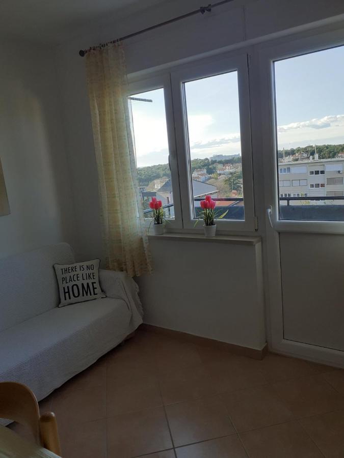 Апартаменти Nada 5 - Apartman S Pogledom Na More Пула Екстер'єр фото