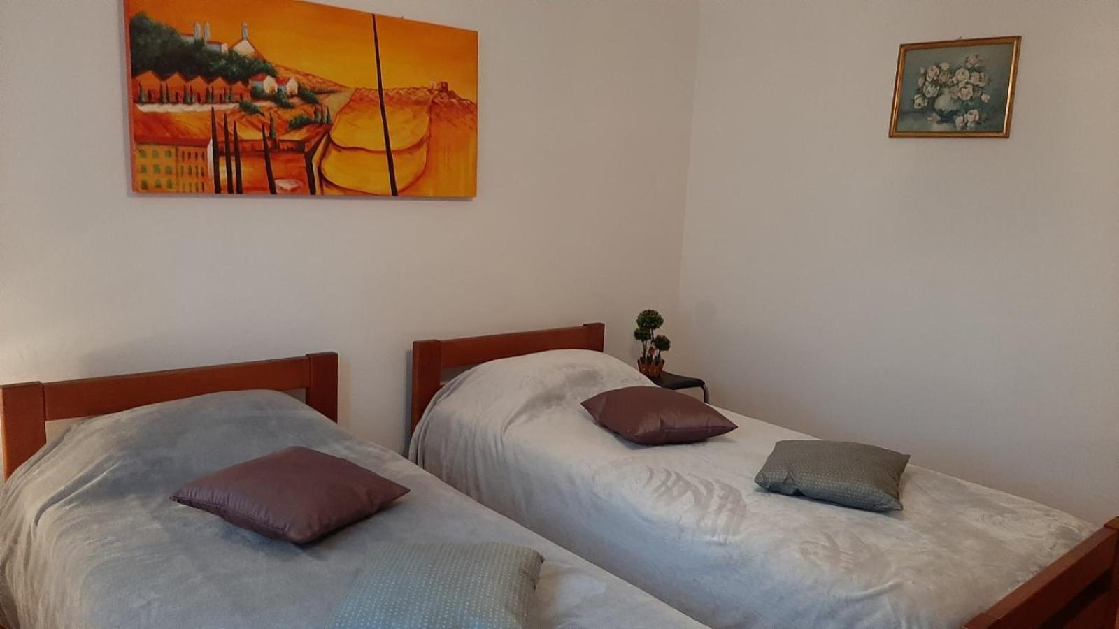 Апартаменти Nada 5 - Apartman S Pogledom Na More Пула Екстер'єр фото